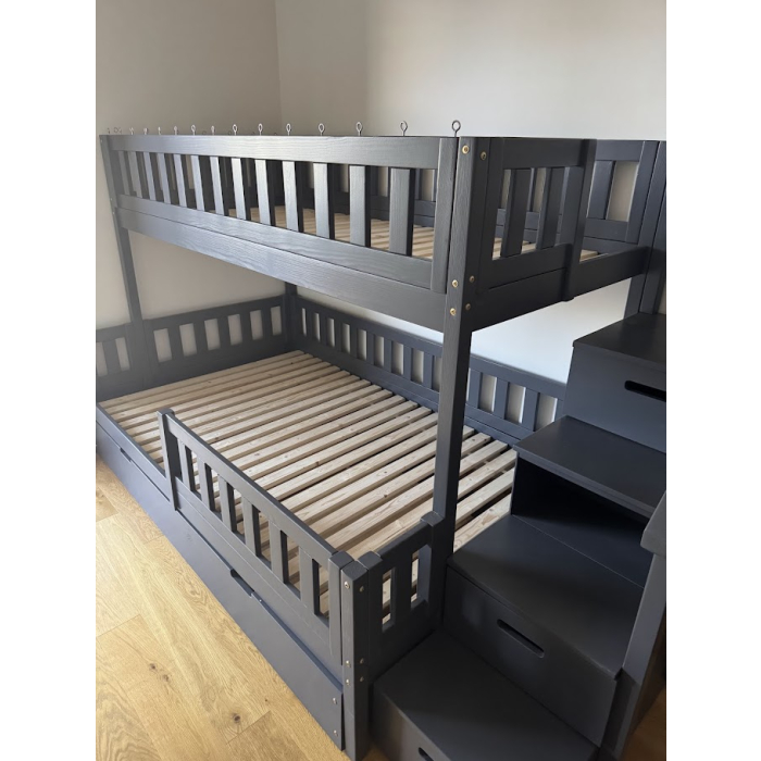 etarenbett mit Treppe Österreich